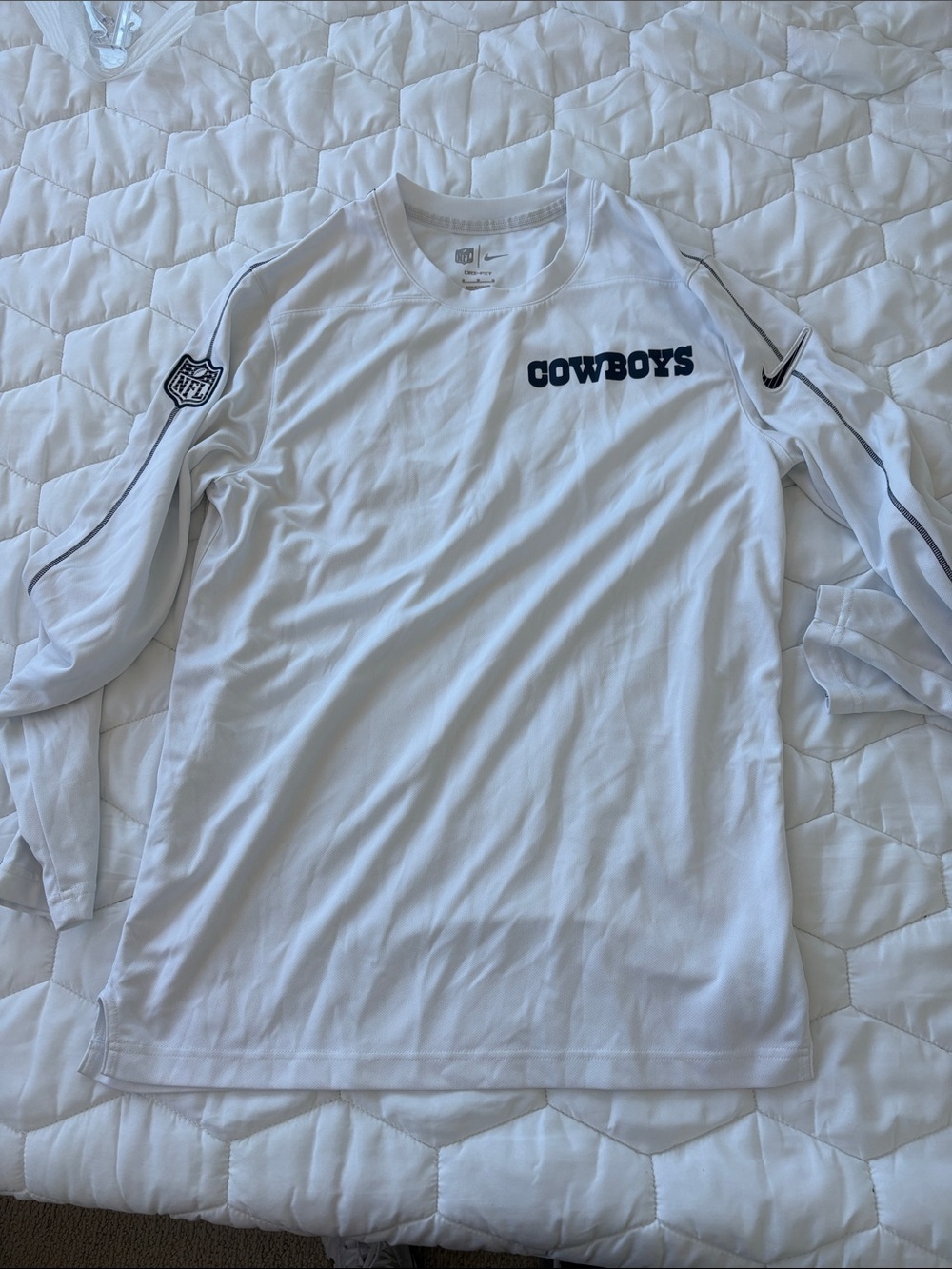 Nike White Dallas Cowboys Long-Sleeve Performance Shirt